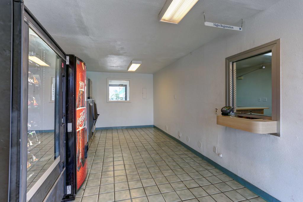Econo Lodge West Memphis Exterior photo